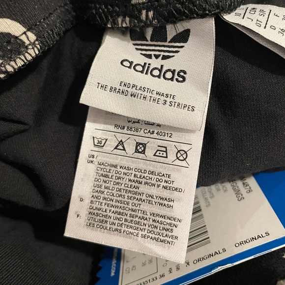 Brand New Adidas Originals 'Logomania' Repeat Logo Leggings - Picture 14 of 14